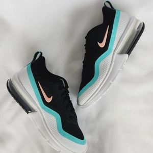 COPY - Women's Air Max Sequent SE Shoe